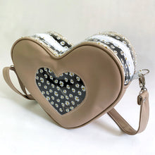 Cargar imagen en el visor de la galería, BOLSA CORAZÓN CAPUCHINO