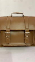 Cargar imagen en el visor de la galería, MALETÍN CAPUCHINO