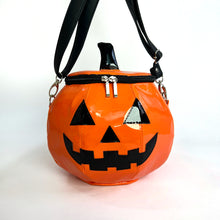 Cargar imagen en el visor de la galería, BOLSO CALABAZA 3D