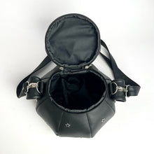 Cargar imagen en el visor de la galería, CALDERO BRUJA