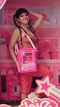 Cargar imagen en el visor de la galería, BOLSA CAJA DE BARBIE