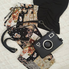 Cargar imagen en el visor de la galería, BOLSO POCKET BLACK VELVET