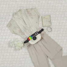 Cargar imagen en el visor de la galería, CANGURERA CÁMARA INSTA