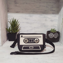 Cargar imagen en el visor de la galería, CANGURERA CASSETTE