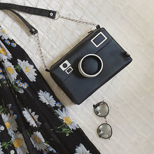 Cargar imagen en el visor de la galería, BOLSO CÁMARA BLACK VELVET