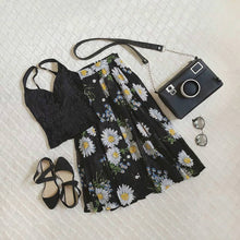 Cargar imagen en el visor de la galería, BOLSO CÁMARA BLACK VELVET