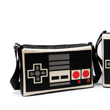 Cargar imagen en el visor de la galería, MOCHILA NINTENDO CHICA