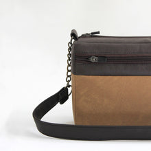 Cargar imagen en el visor de la galería, BOLSO CÁMARA CAPUCHINO