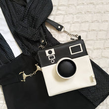 Cargar imagen en el visor de la galería, BOLSO CÁMARA ELEGANCE
